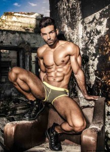 Lee más sobre el artículo Sexy Sidney Allan