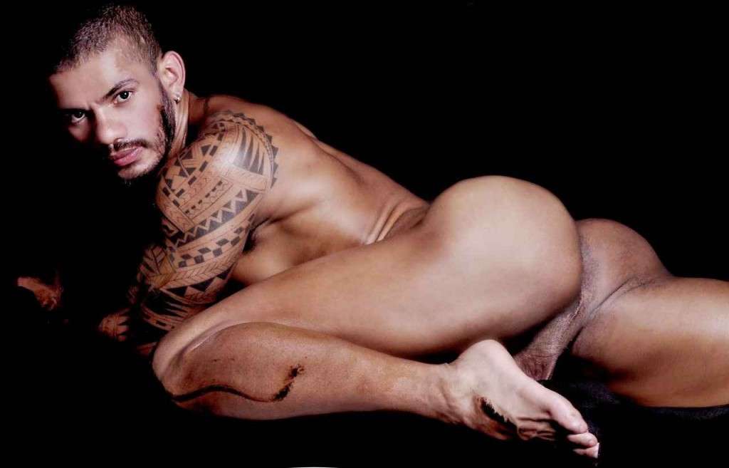 Gay escourt
