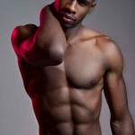Lee más sobre el artículo JohnMgbemena guapo sensual cuerpo de deseo